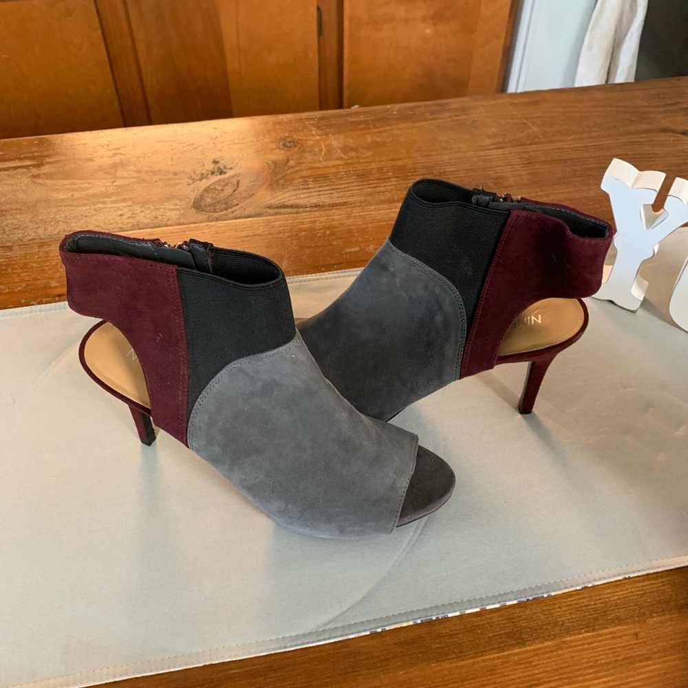 NEVER WORN - Nine West Open Toe Heeled Bootie